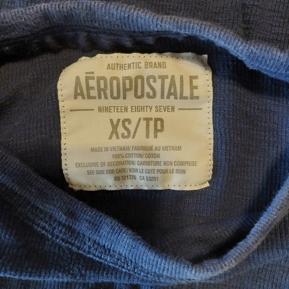 AEROPOSTAL WOMEN'S LONG SLEEVE T-SHIRT - Picture 2 of 3